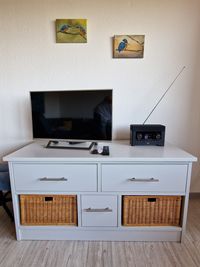 Fernseher und DAB-Internet-Radio